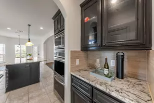 12376 Pleasant Grove Dr, Frisco, TX 75035 - Photo 9