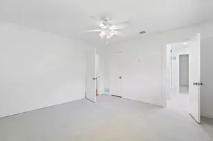 3940 Shady Hill Dr, Dallas, TX 75229 - Photo 19