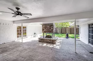 3940 Shady Hill Dr, Dallas, TX 75229 - Photo 35