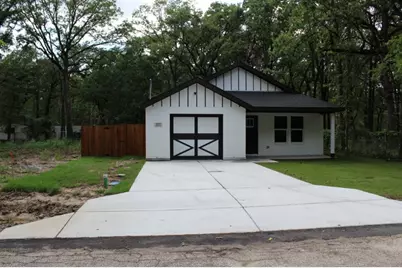 125 Chapperall Drive, Mabank, TX 75156 - Photo 1