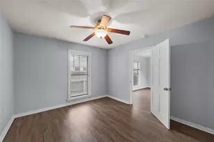 1403 W 11th St, McGregor, TX 76657 - Photo 9