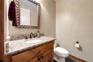 9201 Navajo bluffs ct, Flower Mound, TX 75022 - Photo 15