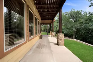 9201 Navajo bluffs ct, Flower Mound, TX 75022 - Photo 23