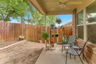 1713 Megan Creek Dr, Little Elm, TX 75068 - Photo 5