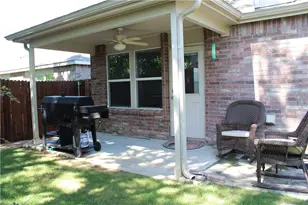 1713 Megan Creek Dr, Little Elm, TX 75068 - Photo 11