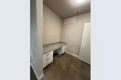 801 N Bishop Avenue #1-107, Dallas, TX 75208 - Photo 7