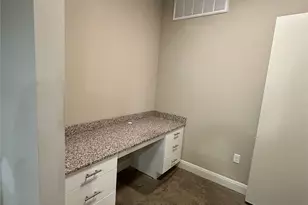 801 N Bishop Ave, Dallas, TX 75208 - Photo 7