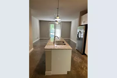 801 N Bishop Avenue #1-107, Dallas, TX 75208 - Photo 13