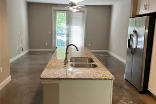 801 N Bishop Ave, Dallas, TX 75208 - Photo 13