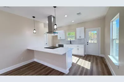 2619 Creekview Drive, Granbury, TX 76048 - Photo 3