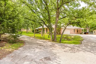 115 N La Colina Rd, Weatherford, TX 76085 - Photo 3