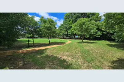 18351 Creekview Road, Sanger, TX 76266 - Photo 29
