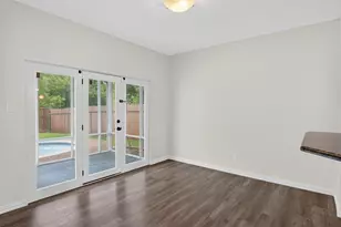 6018 Shattuck Dr, Garland, TX 75044 - Photo 9