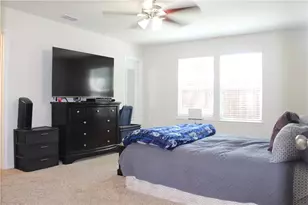 1713 Megan Creek Dr, Little Elm, TX 75068 - Photo 5