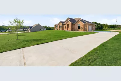 120 Park Hurst Drive, Boyd, TX 76023 - Photo 3