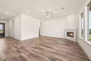 120 Park Hurst Dr, Boyd, TX 76023 - Photo 9