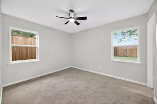 8617 Flicker Ln, Dallas, TX 75238 - Photo 17