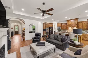 1241 Blue Lake Blvd, Arlington, TX 76005 - Photo 9