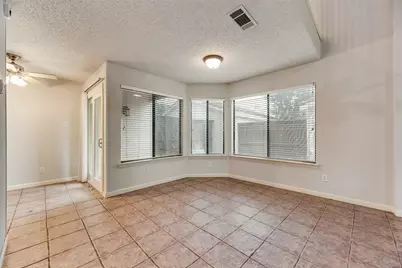 511 Ranch Trail #117, Irving, TX 75063 - Photo 9