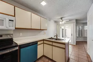 511 Ranch Trail, Irving, TX 75063 - Photo 1