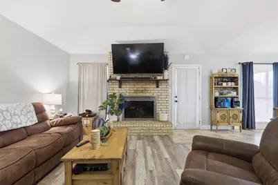 4501 Ascot Drive, Cleburne, TX 76033 - Photo 7