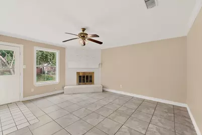 5908 Willow Valley Drive, Arlington, TX 76017 - Photo 5