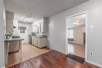 2009 Meadow Lark Lane, Irving, TX 75060 - Photo 9