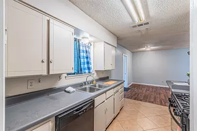 2009 Meadow Lark Lane, Irving, TX 75060 - Photo 13