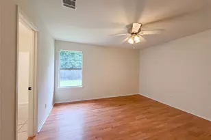 6505 Big Springs Dr, Arlington, TX 76001 - Photo 13