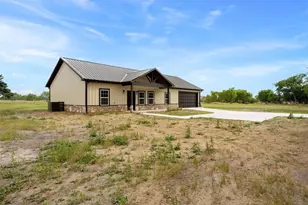 121 Brazier Rd, Ennis, TX 75119 - Photo 5