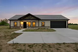 121 Brazier Rd, Ennis, TX 75119 - Photo 1