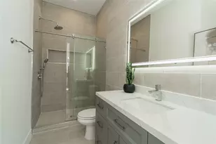 115 E Ireland Dr, Irving, TX 75062 - Photo 9