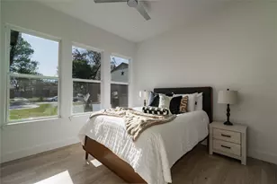 115 E Ireland Dr, Irving, TX 75062 - Photo 7