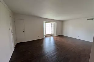 4715 Skillman St, Dallas, TX 75206 - Photo 3