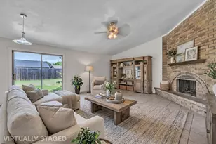 6705 Greenfield Dr, Arlington, TX 76016 - Photo 3