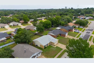 6705 Greenfield Drive, Arlington, TX 76016 - Photo 31