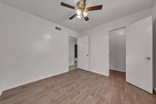 6705 Greenfield Dr, Arlington, TX 76016 - Photo 13