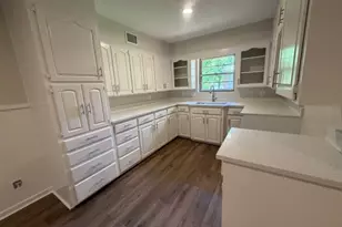 1825 Arrow Ln, Garland, TX 75042 - Photo 9
