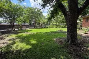 1825 Arrow Ln, Garland, TX 75042 - Photo 19