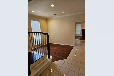 611 Ashbrook Court, Euless, TX 76039 - Photo 9