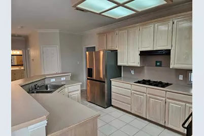 611 Ashbrook Court, Euless, TX 76039 - Photo 21