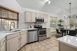 2080 Montclair Ln, Lewisville, TX 75067 - Photo 9