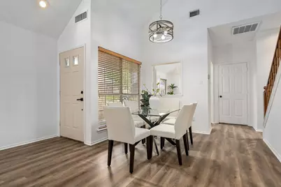 2080 Montclair Lane, Lewisville, TX 75067 - Photo 7