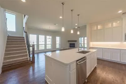560 Thoroughbred Avenue, Frisco, TX 75036 - Photo 11