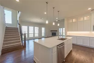 560 Thoroughbred Ave, Frisco, TX 75036 - Photo 11