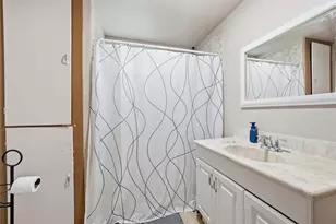 808 N Reagan St, West, TX 76691 - Photo 15