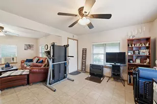 808 N Reagan St, West, TX 76691 - Photo 7