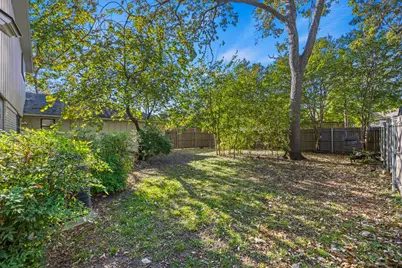 6925 Galemeadow Circle, Dallas, TX 75214 - Photo 15