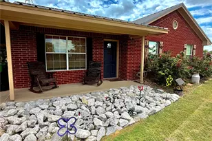 826 Gilliland Rd, Springtown, TX 76082 - Photo 5