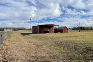 826 Gilliland Rd, Springtown, TX 76082 - Photo 17